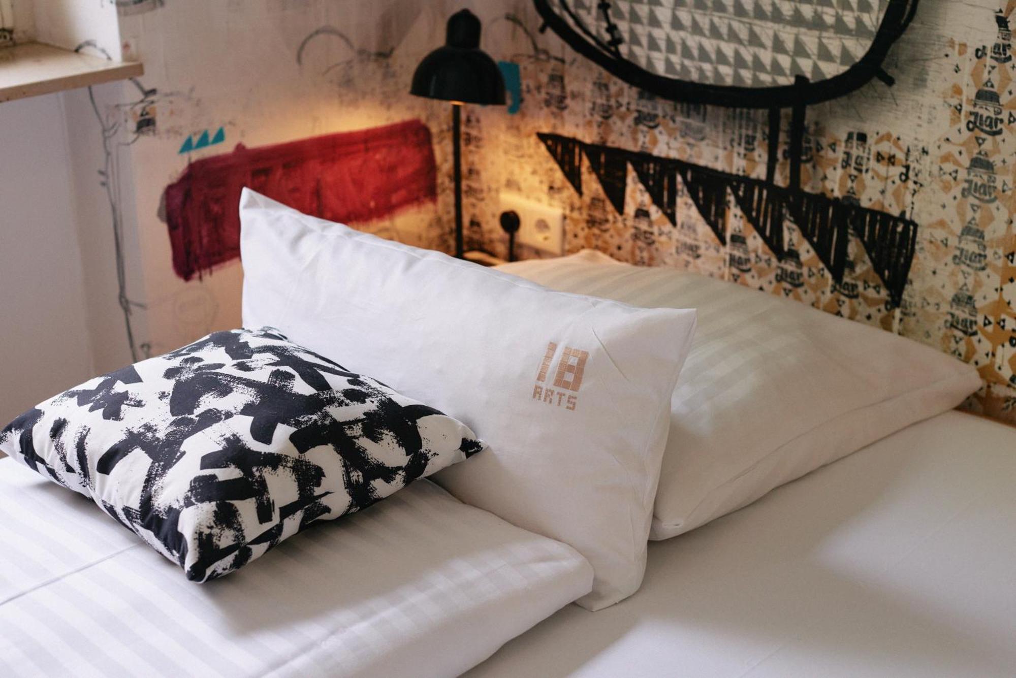 Hotel 18arts - Living In A Gallery!