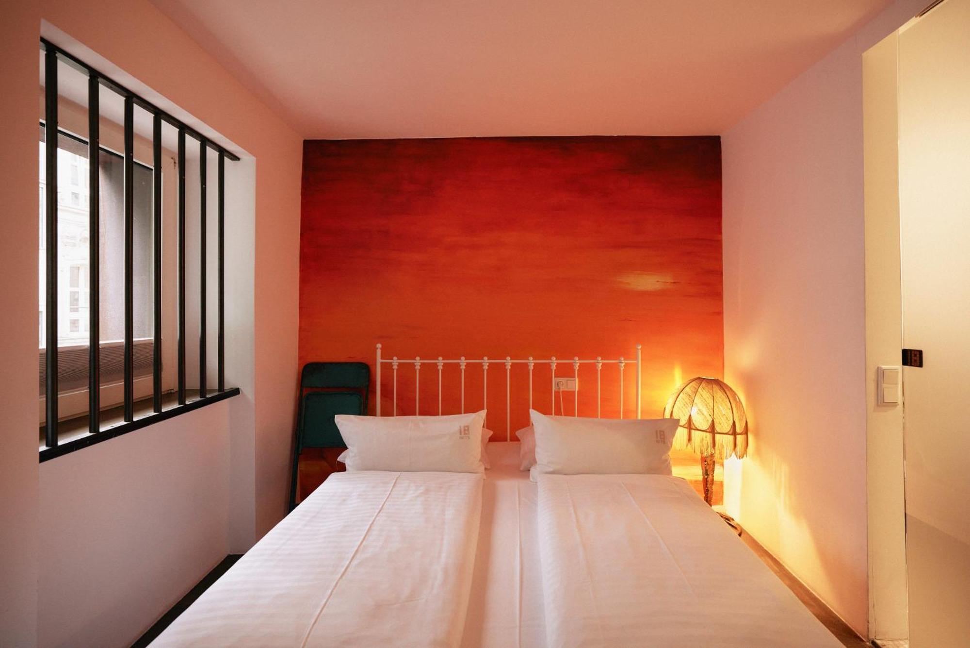 18arts - Living In A Gallery! Hotel Cologne
