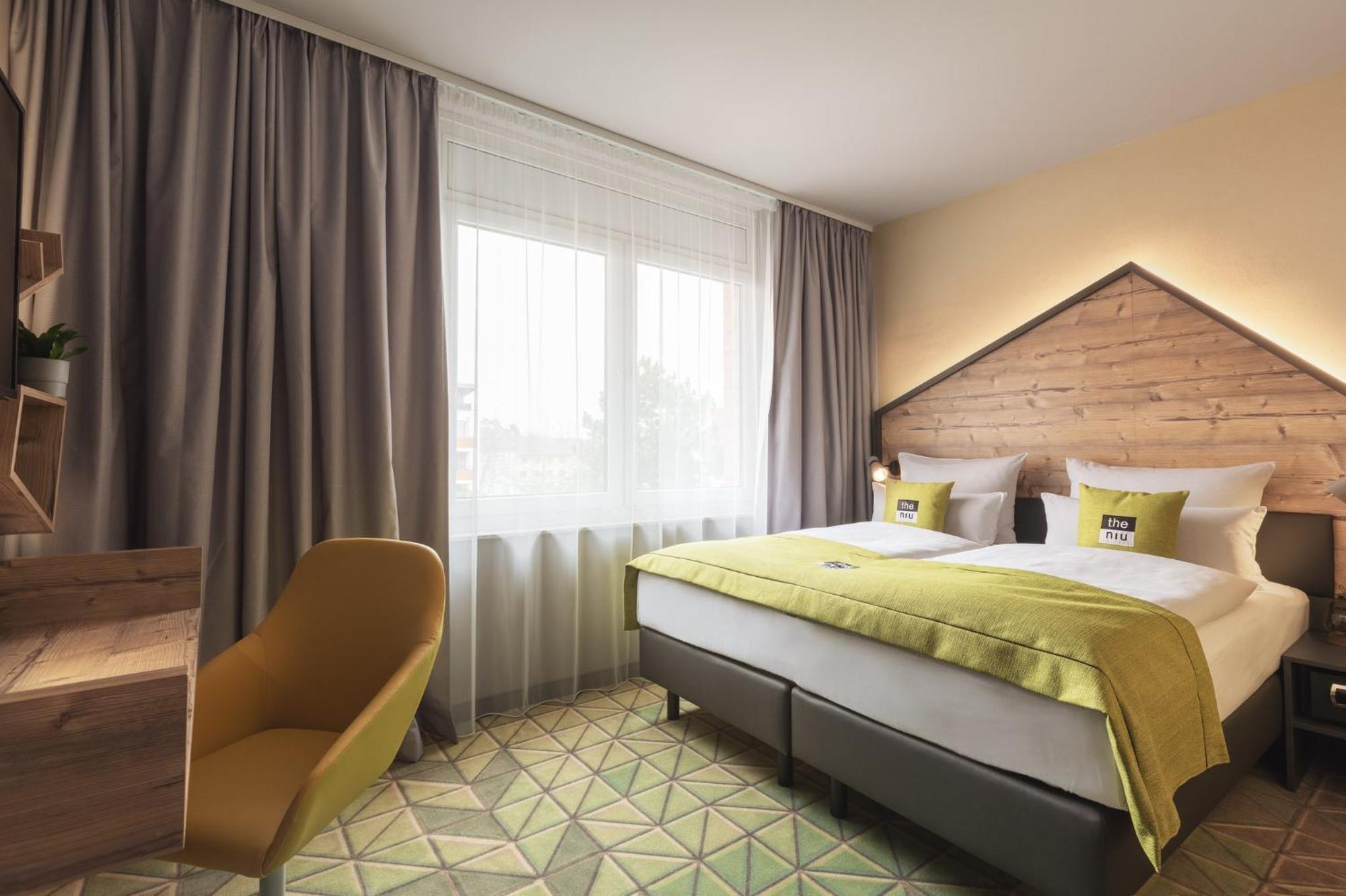 - The Niu, Mill Muelheim, An Ihg Hotel Cologne