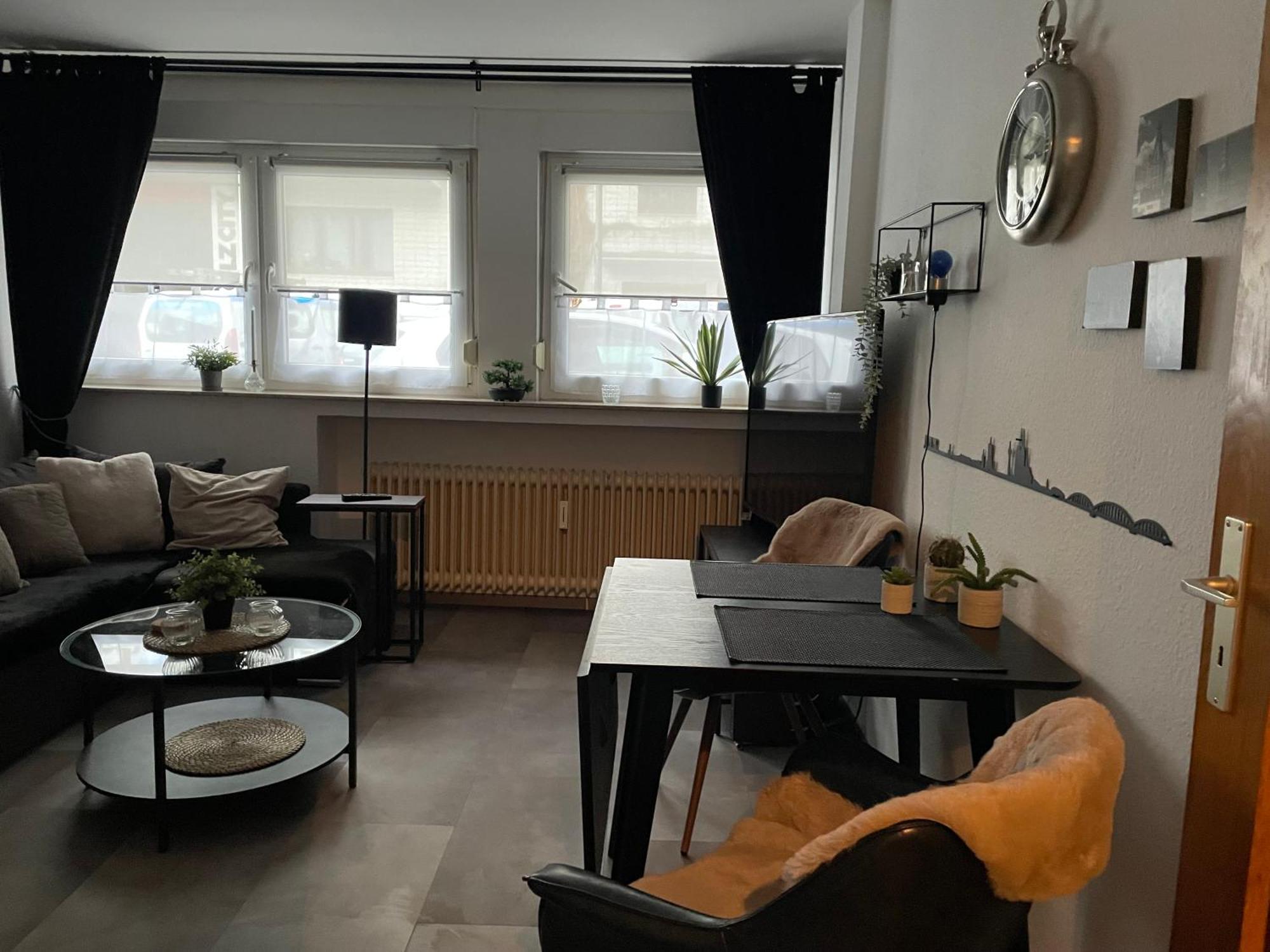 Apartment Ii *