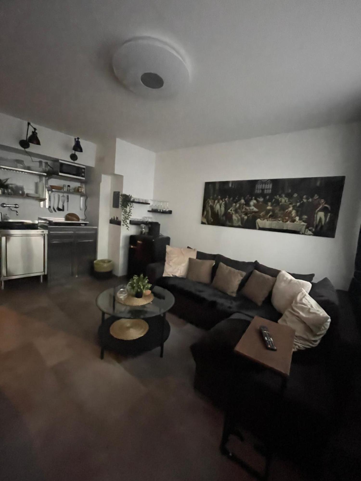 Apartment Ii *