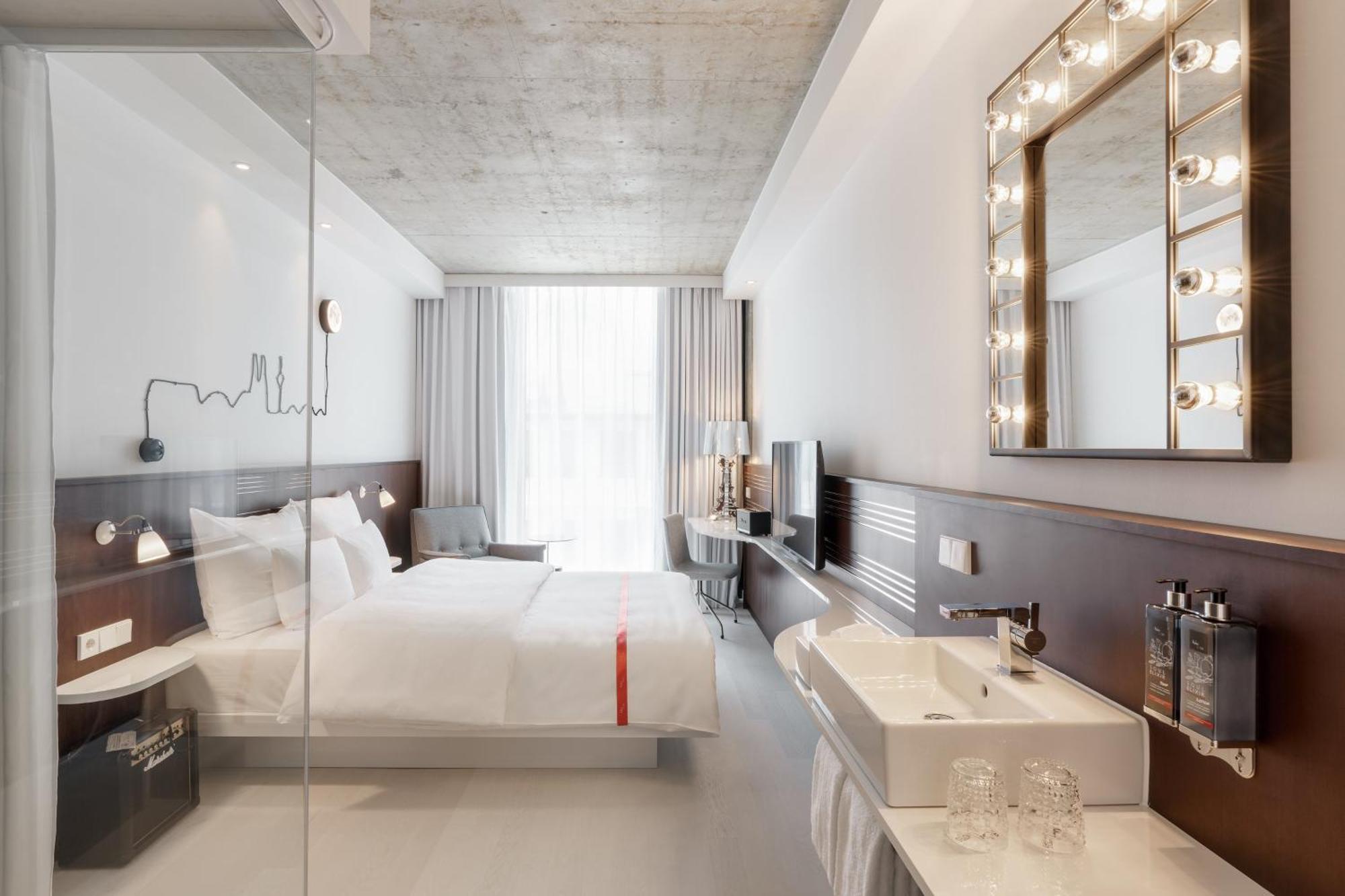 Hotel Ruby Ella Keulen