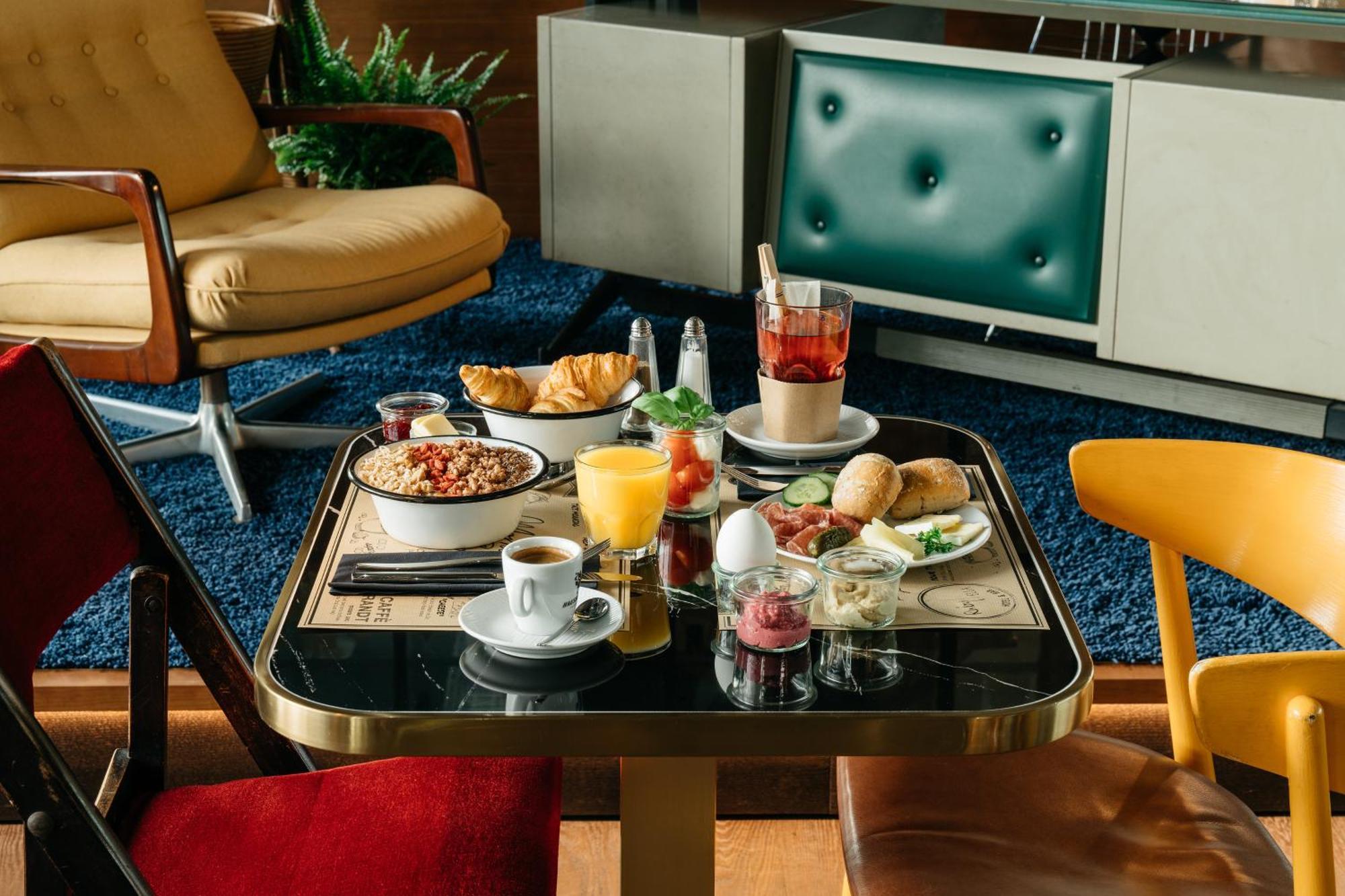 Hotel Ruby Ella Keulen
