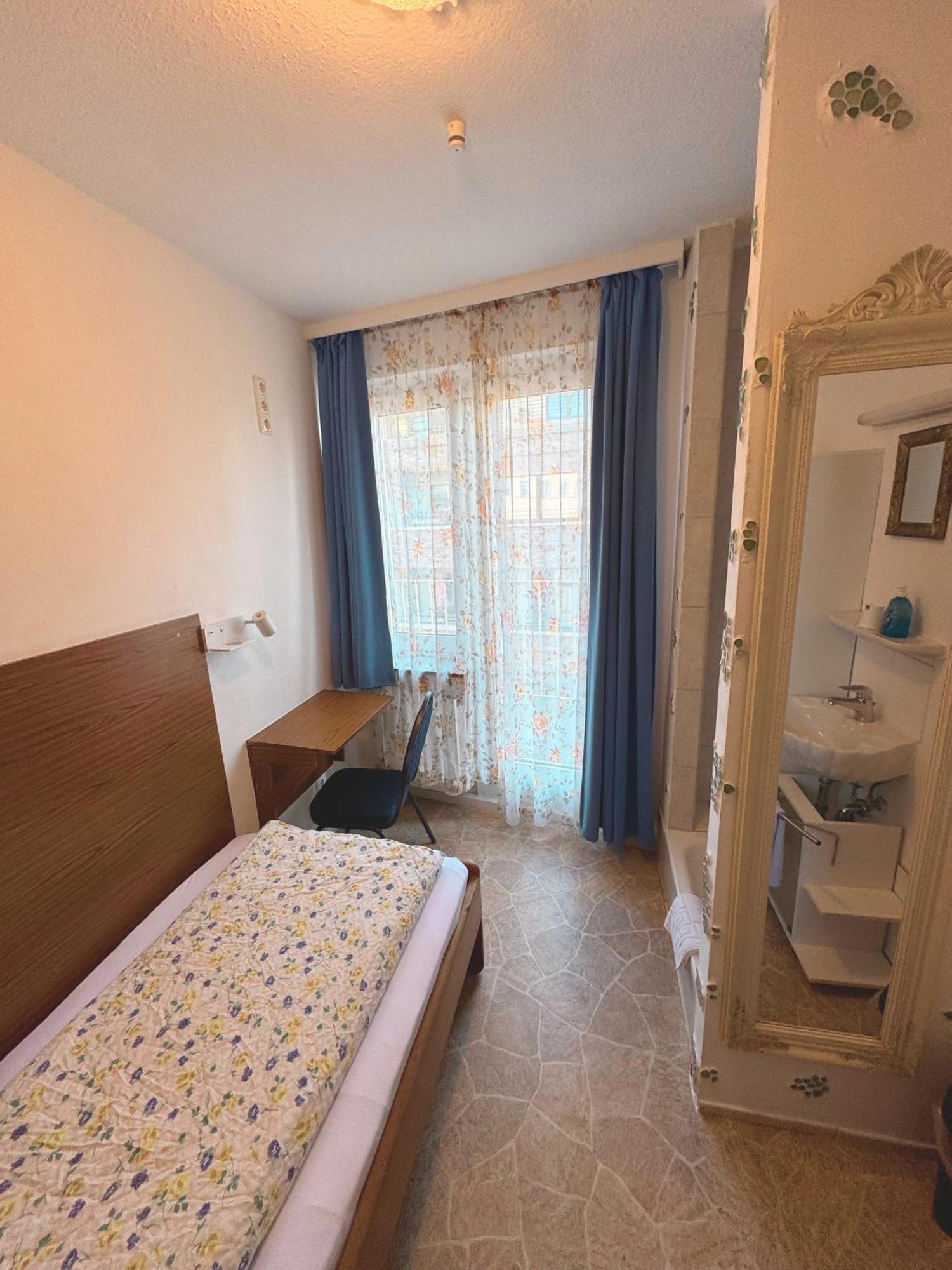 Hotel Heinzelmaennchen 2*