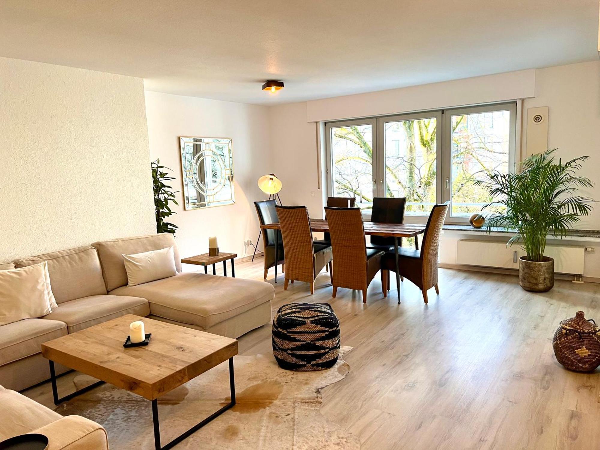 Stylish, Cosy Flat Close To Center Apartment *