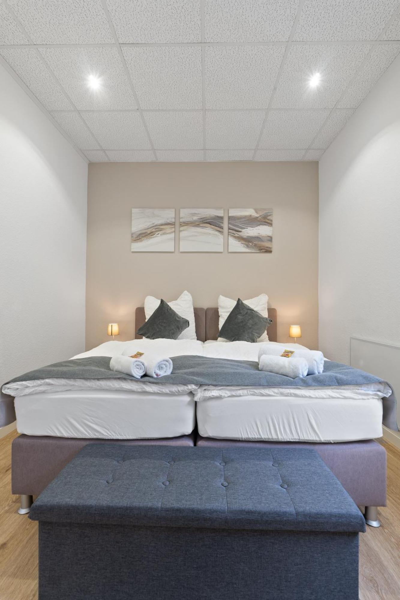 Modern Und Kinderfreundlich, 3km Zu Messe, Airport Koeln-bonn Apartment *