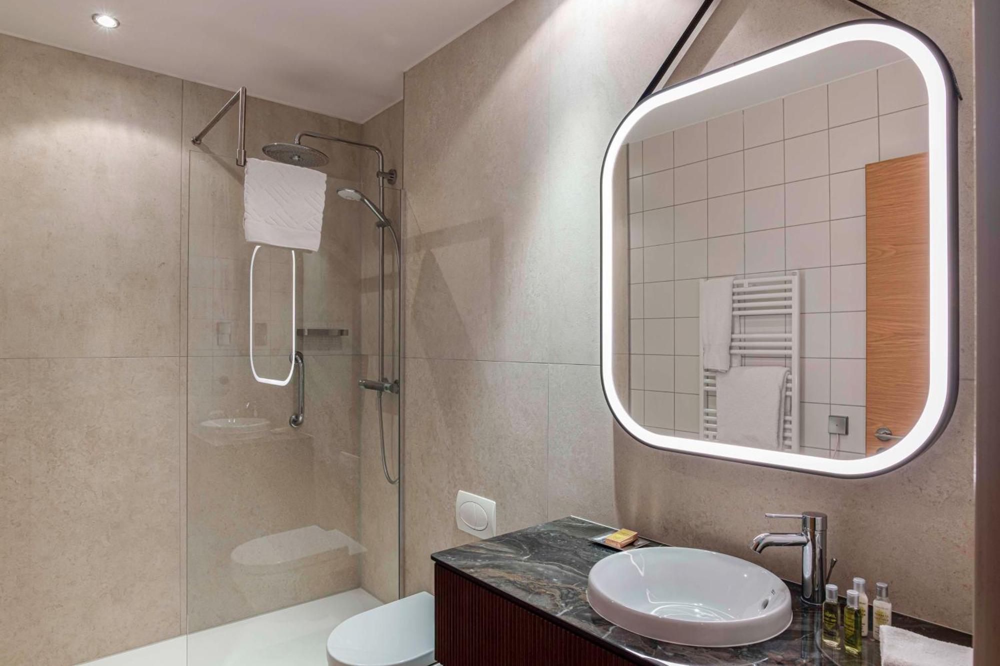 Hilton 5* Cologne
