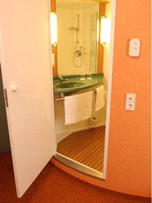 Ibis Messe 3*