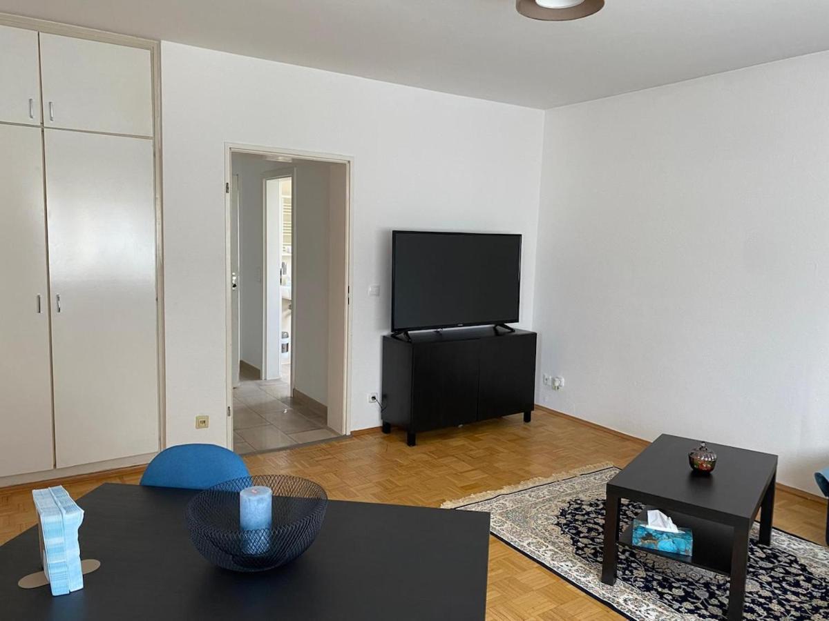 Cozy 6 At Cathedral Apartment *