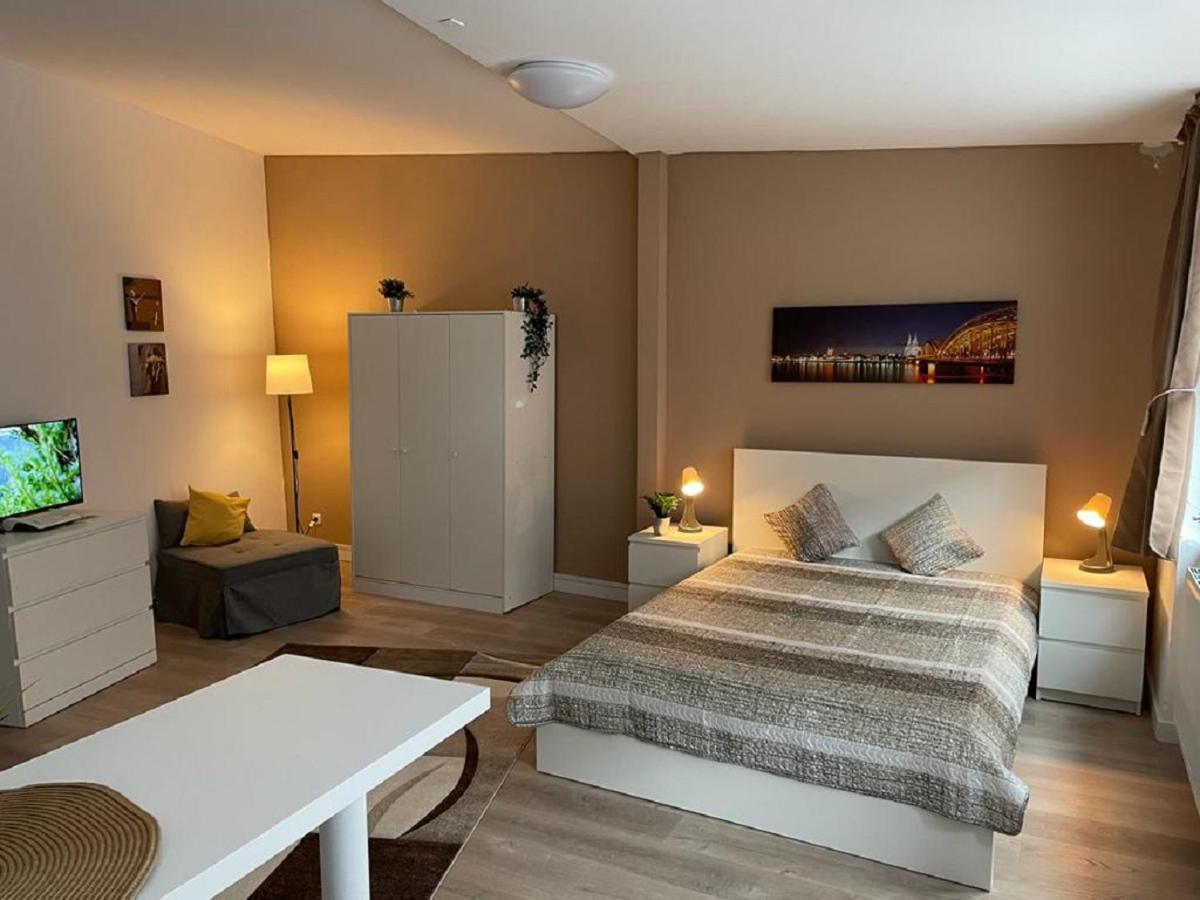 Sunset - Du, Deine Truppe Und Eine Einzigartige Stadt - Apartment