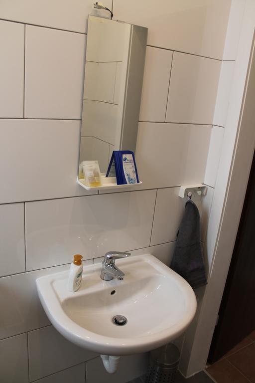 B49 - & Messe Apartment