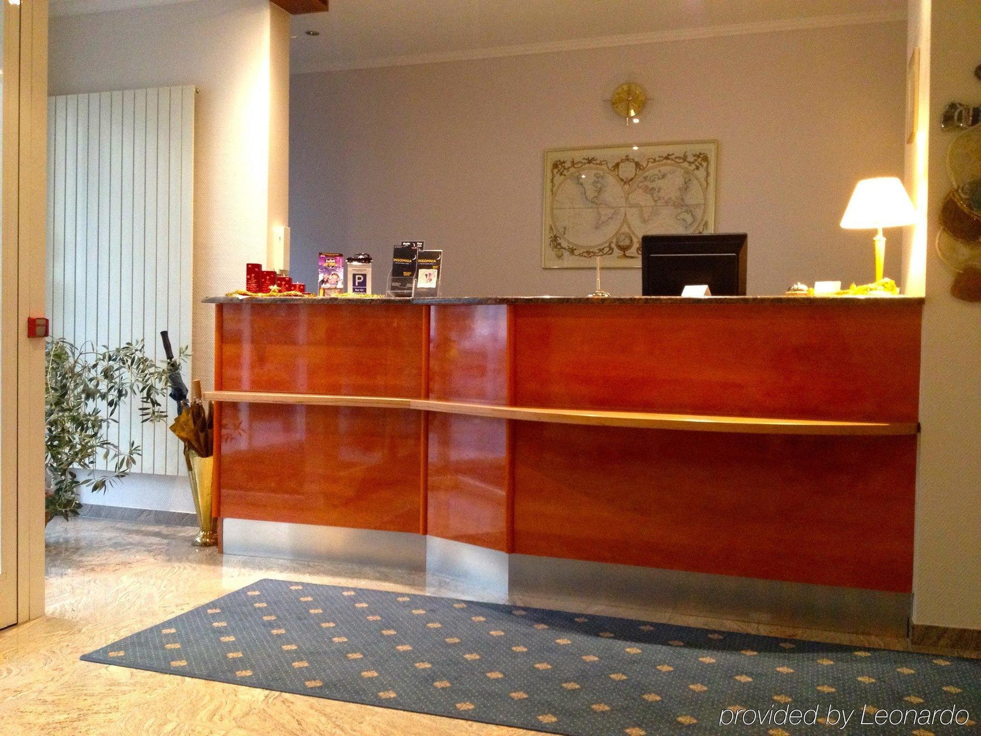 Boulevard Hotel Kolonia