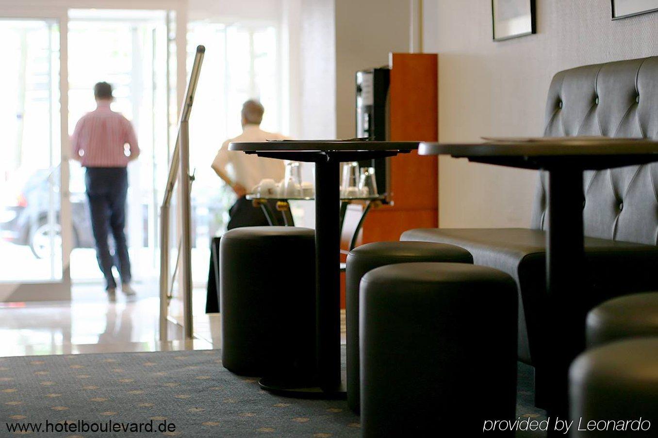 Boulevard 3*