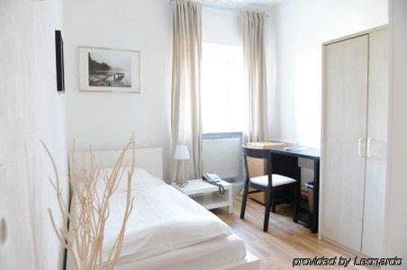 Hotel Rheinblick Kolonia