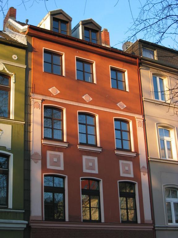 Guest house Am Helenenwall 2*