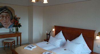 Hotel Xii Apostel 3*