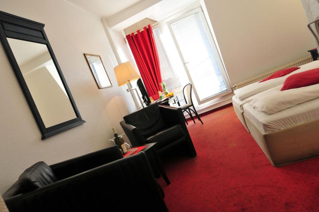 Cerano Am Dom Hotel Colonia