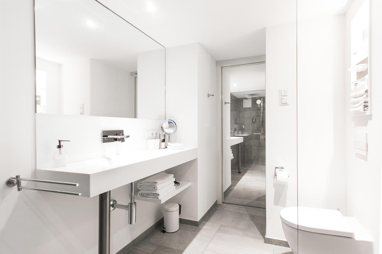1st Floor 2 Hotel 4*