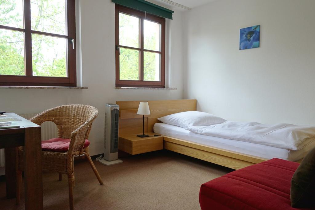 Guest house Am Helenenwall 2*