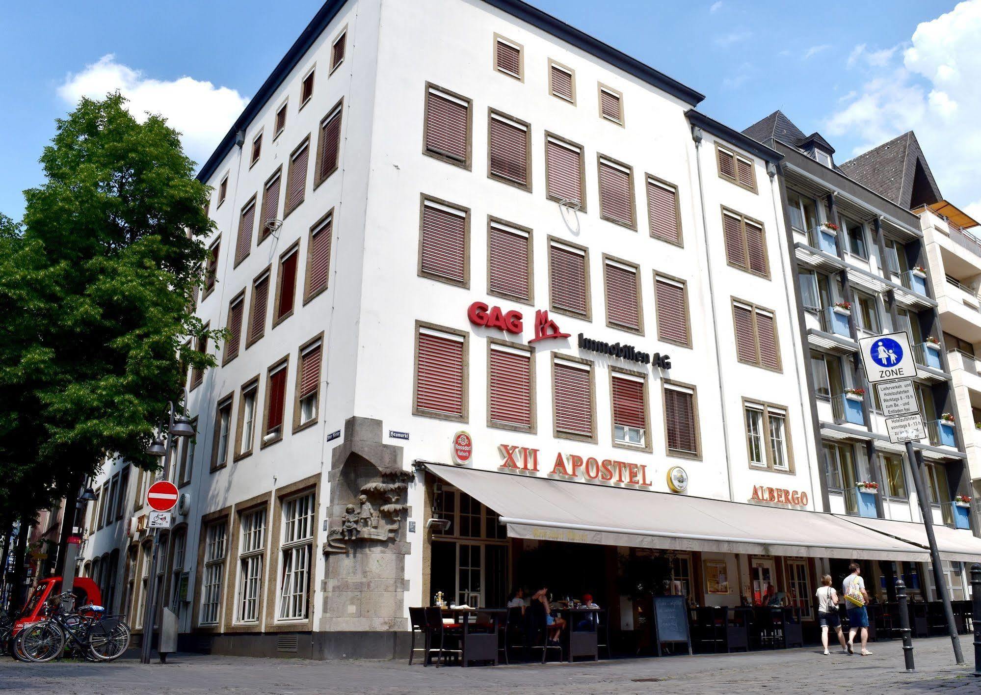 Xii Apostel 3*