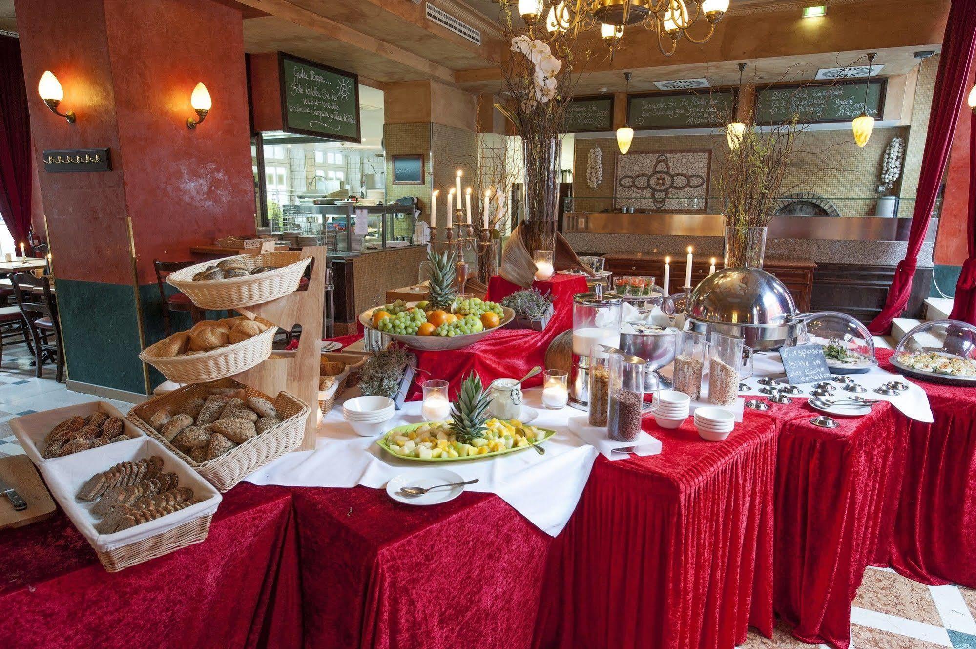 Hotel Xii Apostel 3*