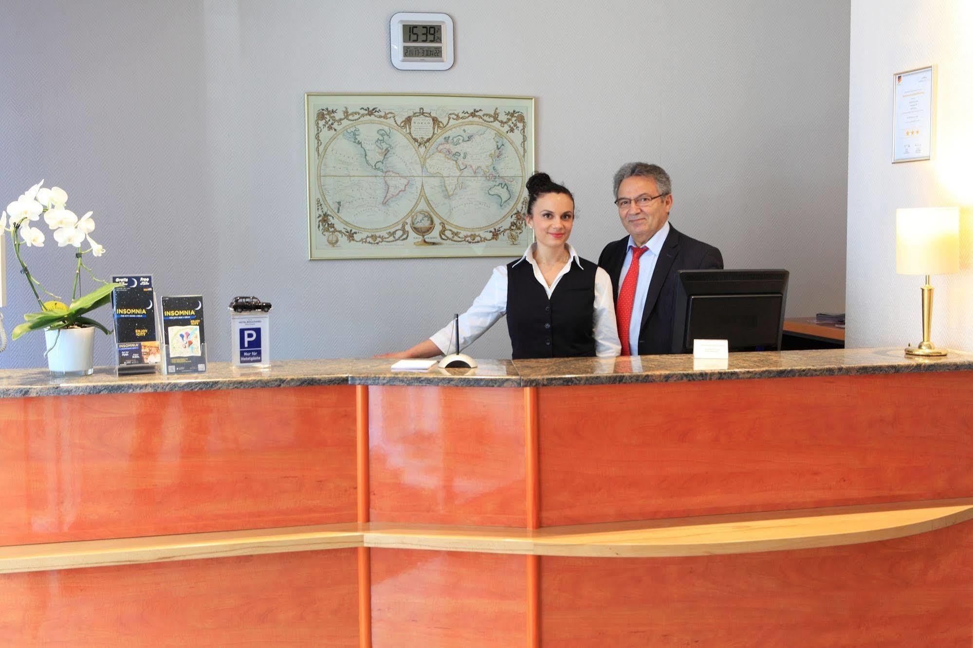 Boulevard Hotel Kolonia