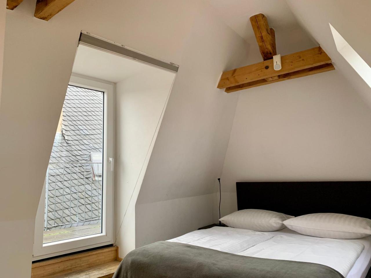 Altstadthotel Hayk Am Rhein Hotel