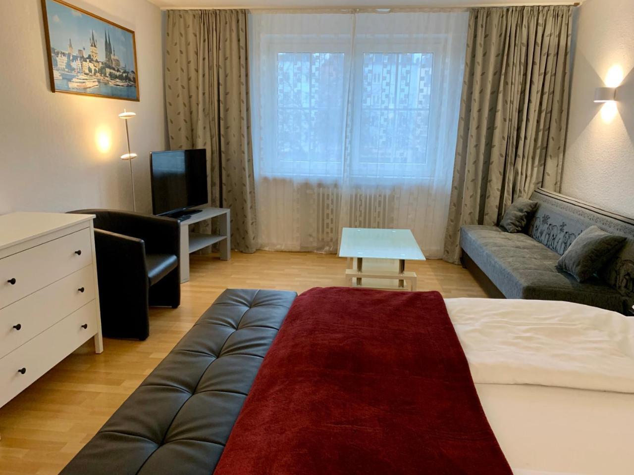 Altstadthotel Hayk Am Rhein Hotel Cologne
