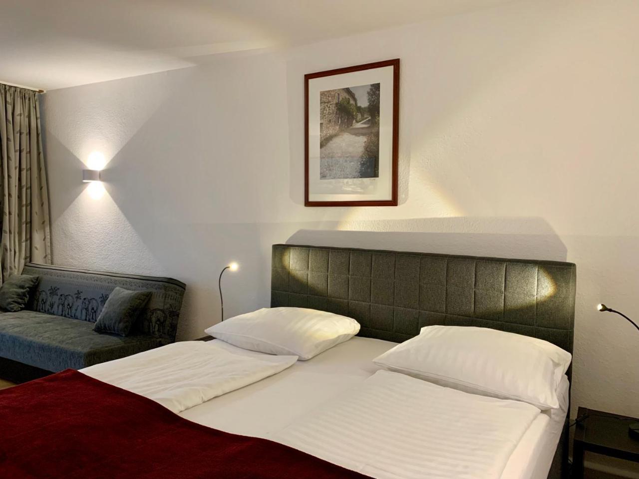 Altstadthotel Hayk Am Rhein Cologne