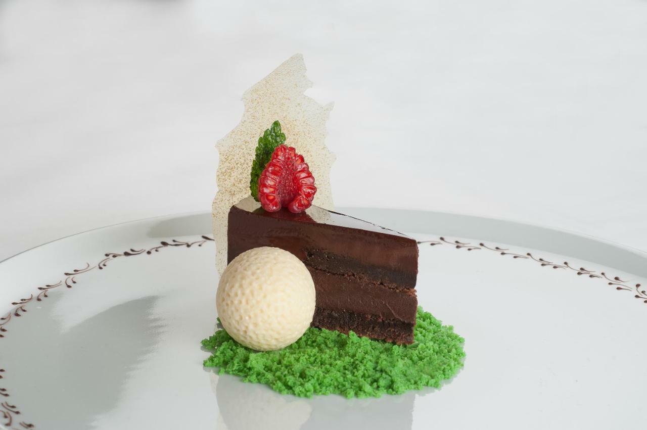 Thegreen Hotel