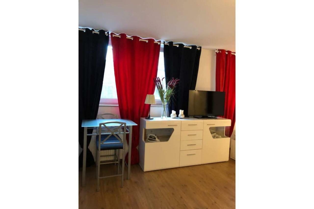 Apartment Friesenwall 1 *