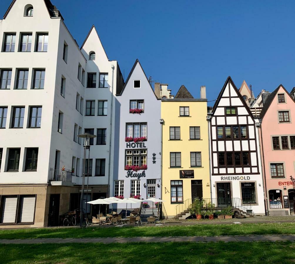Altstadthotel Hayk Am Rhein 3* Cologne