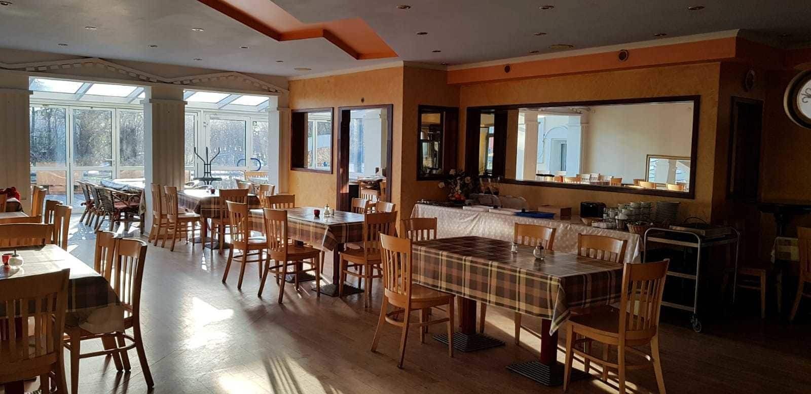 Hotel Restaurant 1000 Hotel 3*