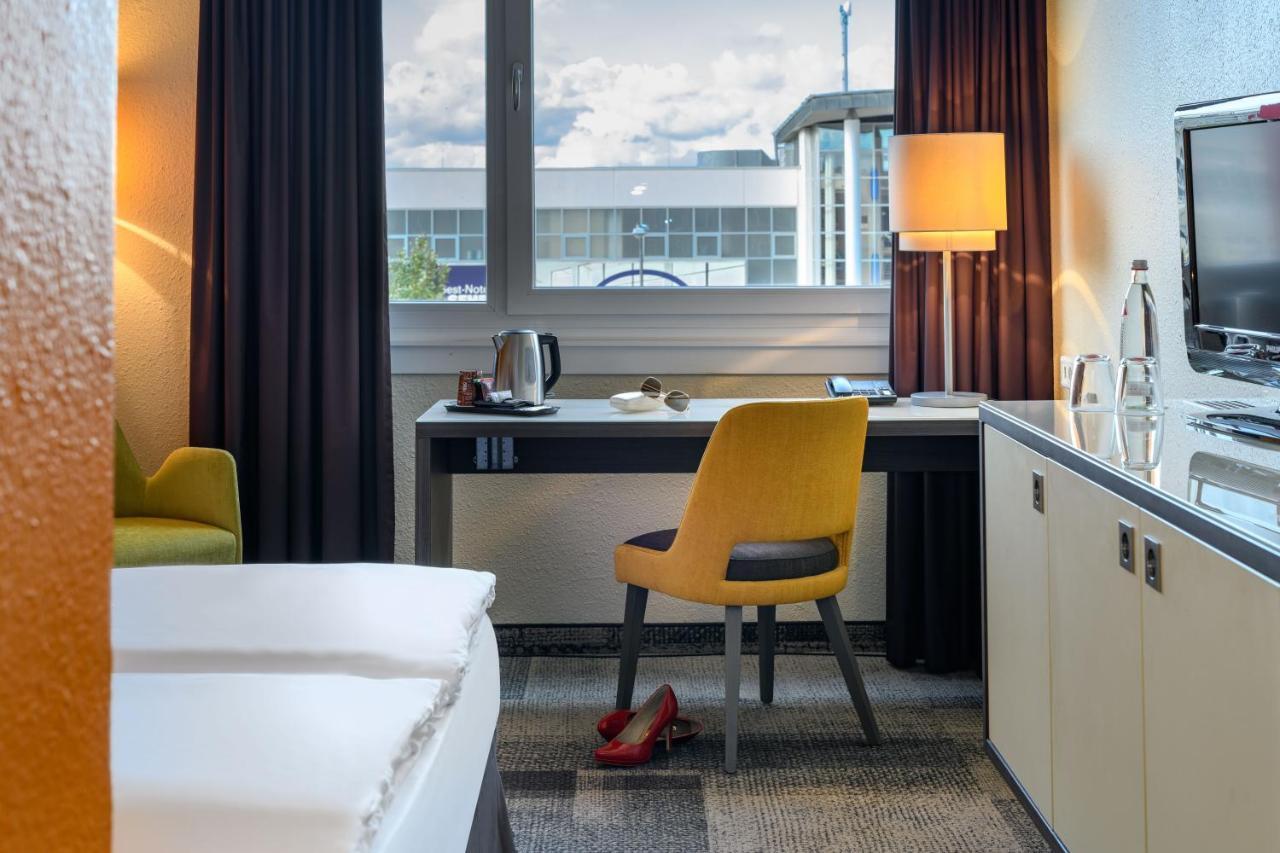 Hotel Mercure West 4*
